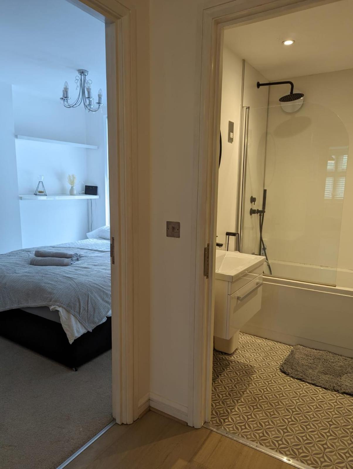 2-Bed Apartment Heart Of Кардиф Екстериор снимка